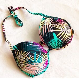 NWOT TROPICAL MULTICOLOR BIKINI TOP